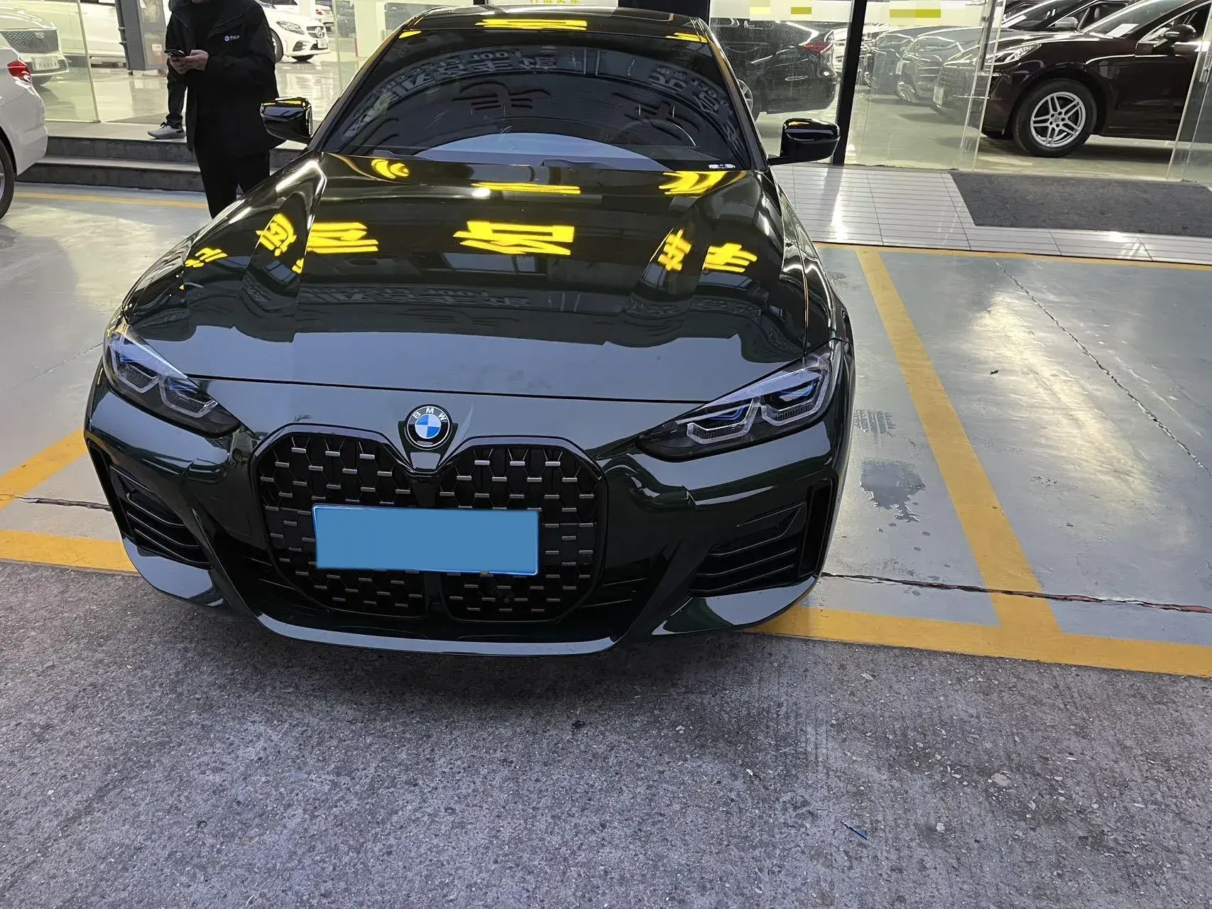 2023 BMW 2 thumbnail 2