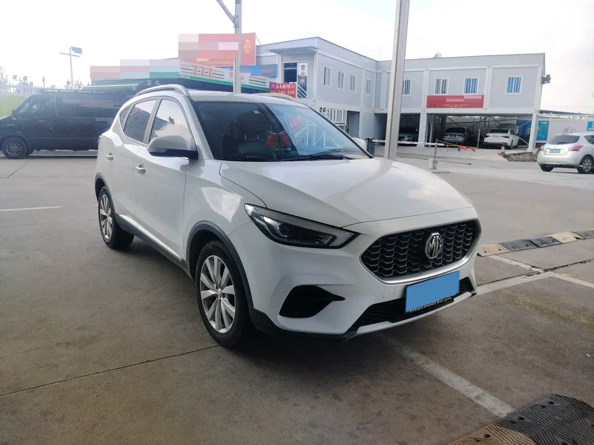 2022 MG ZS thumbnail 3