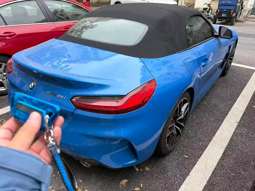 2022 BMW Z4 thumbnail 3