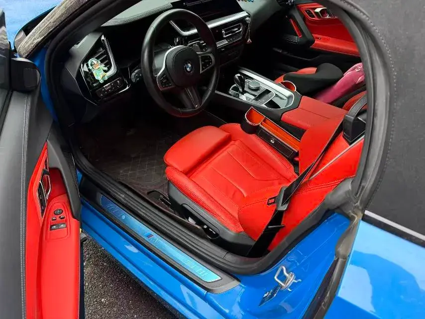 2022 BMW Z4 thumbnail 4