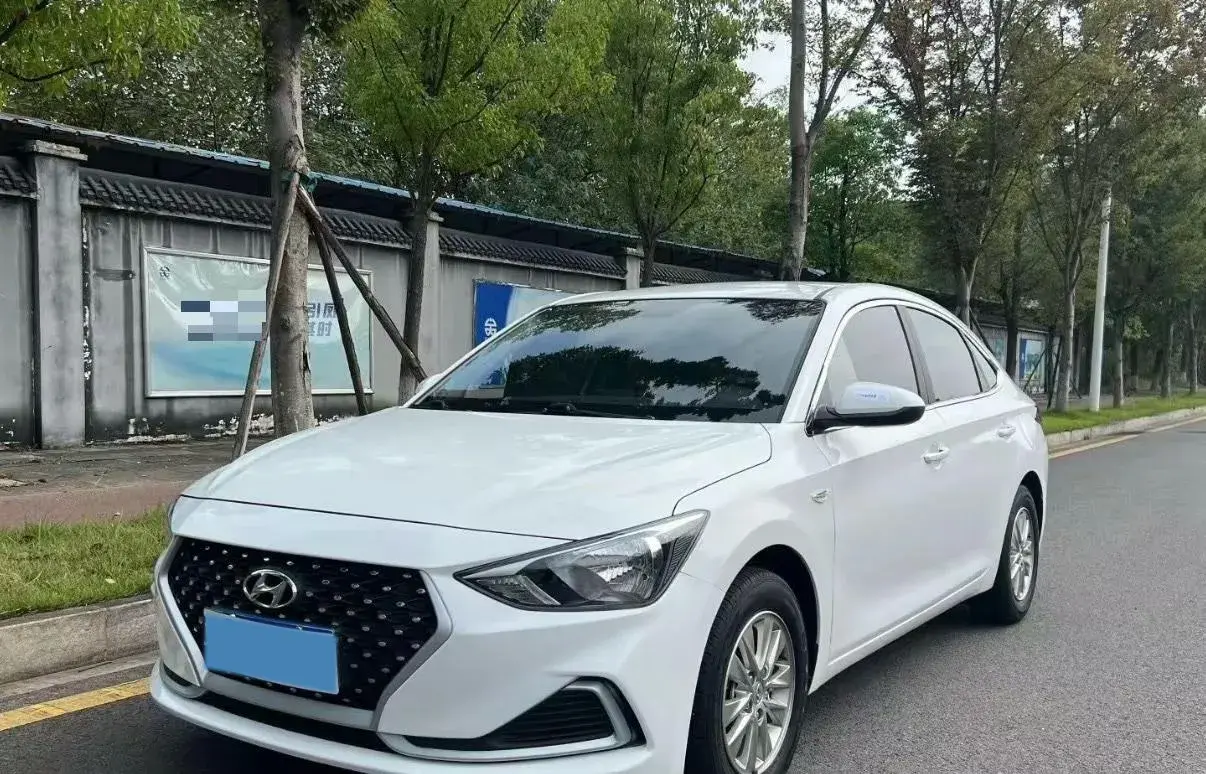2017 HYUNDAI CELESTA view 1