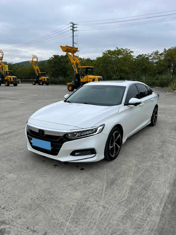 2018 Honda Accord 1.5T 194HP L4 CVT