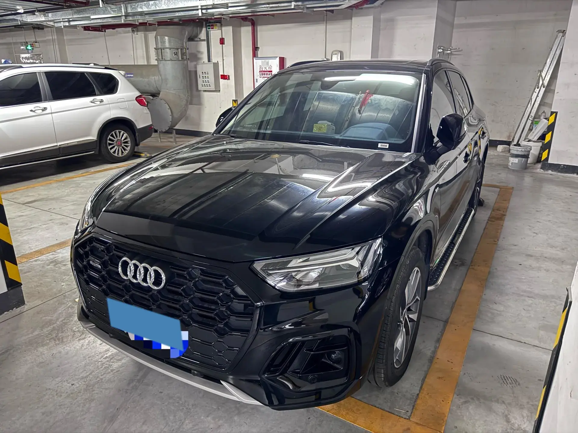 2025 AUDI Q3 view 1