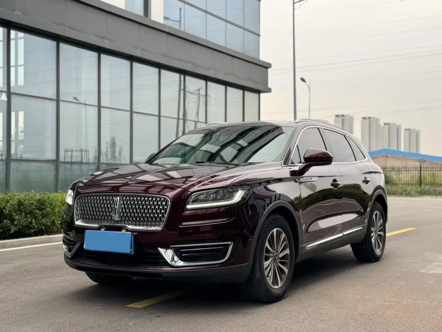 2019 LINCOLN NAUTILUS view 1