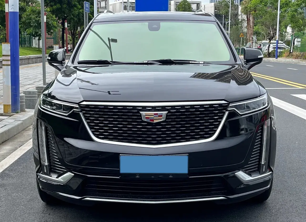 2022 CADILLAC XT6 thumbnail 2