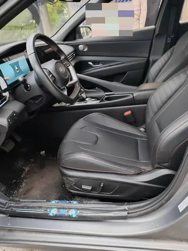 2022 HYUNDAI ELANTRA thumbnail 3