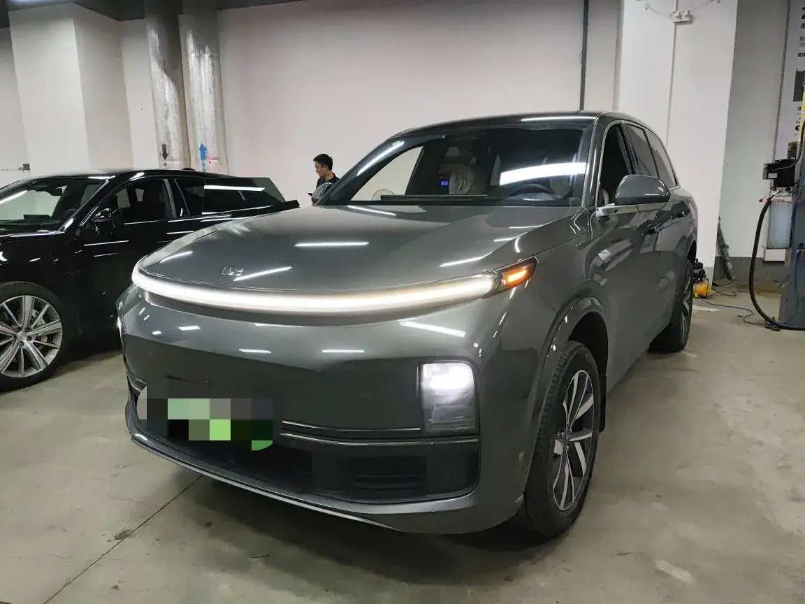 2023 Li L8 Range Extended 154HP REEV 40.9KWH