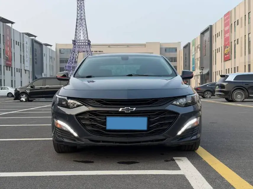2020 CHEVROLET MALIBU thumbnail 2
