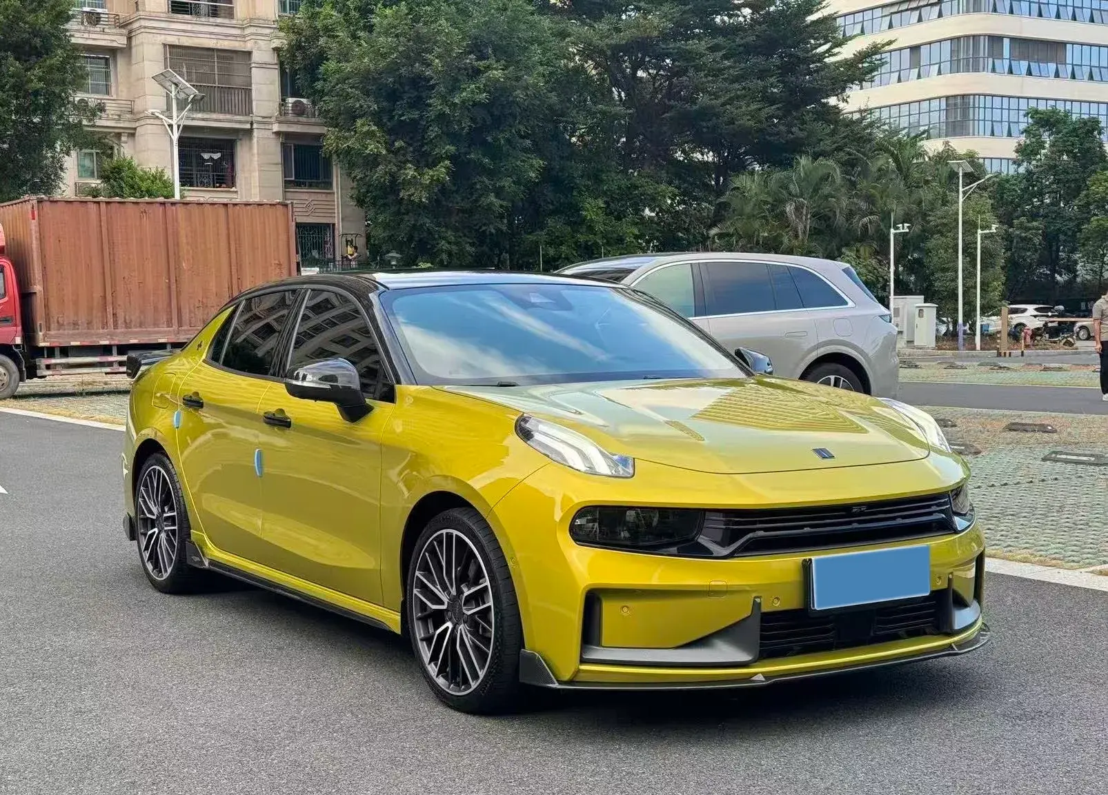 2020 LYNK&CO 03 thumbnail 3