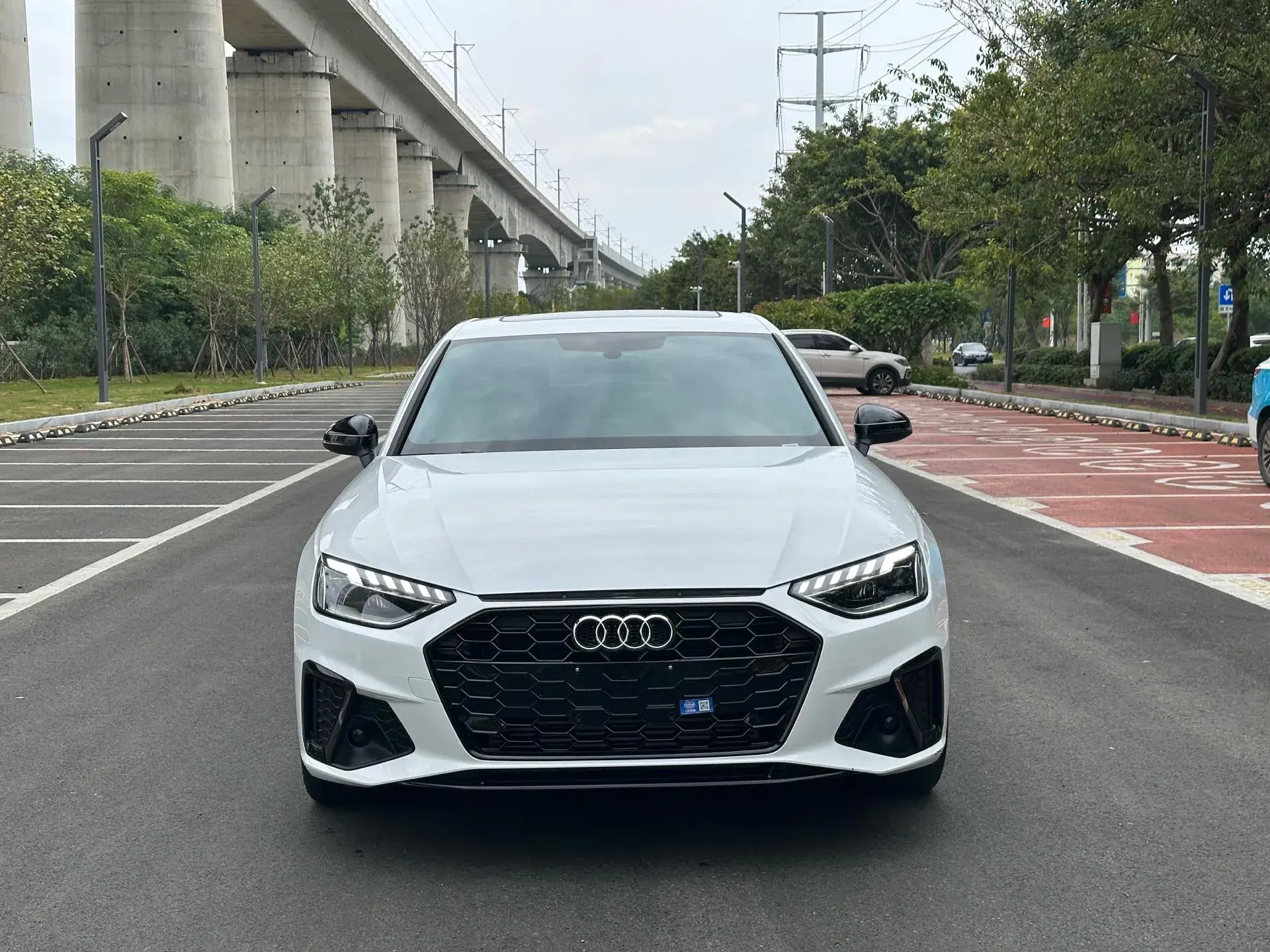 2024 AUDI A4L thumbnail 2