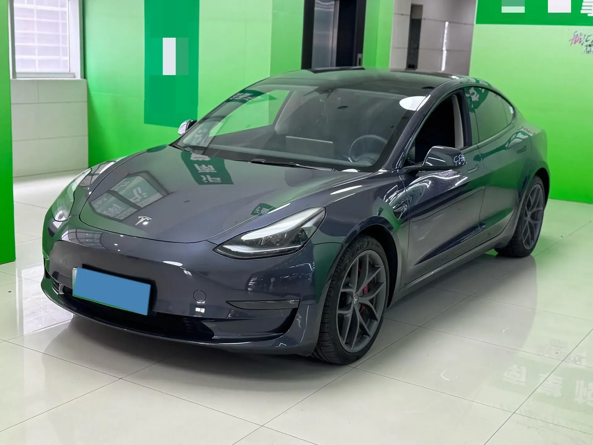 2022 TESLA MODEL view 1