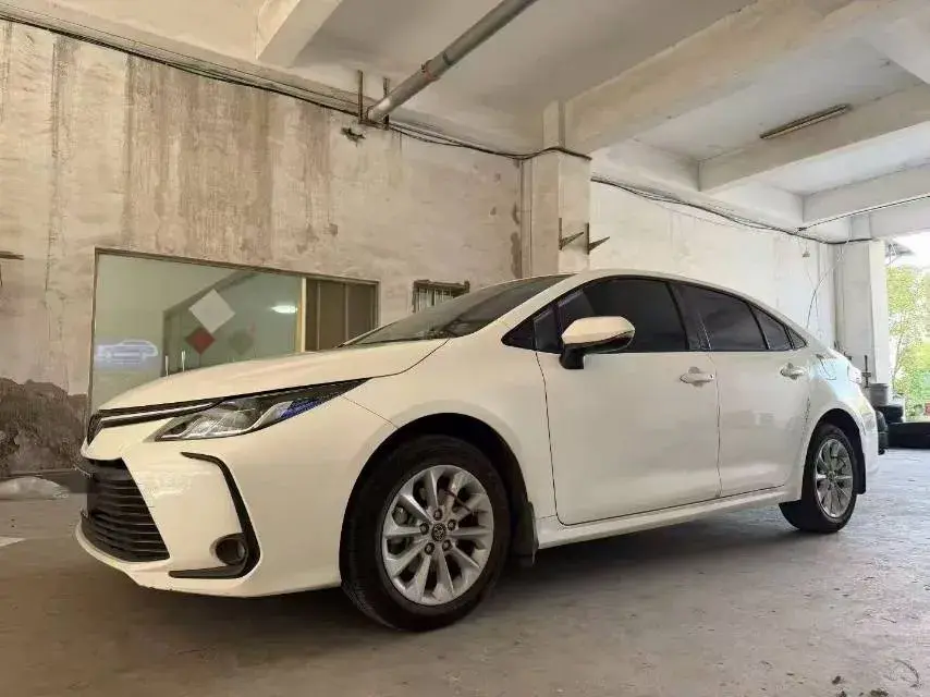 2021 TOYOTA COROLLA view 1