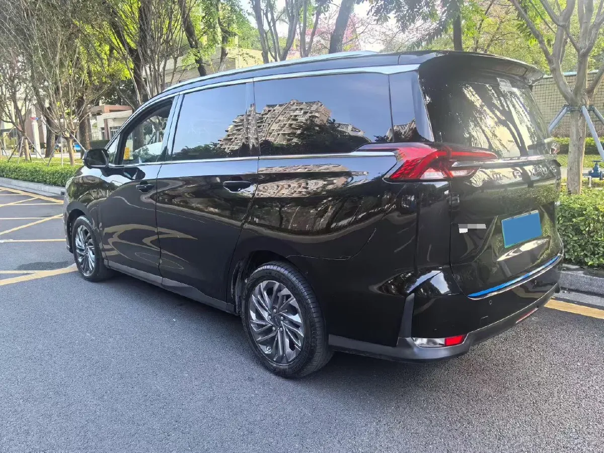2019 MAXUS Euniq 5 BEV 52.5KWH,autocango,china used car exporter,china ev exporter,chinese used car exporter,chinese used ev exporter