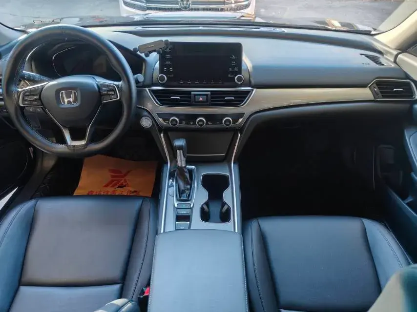 2018 HONDA ACCORD thumbnail 2