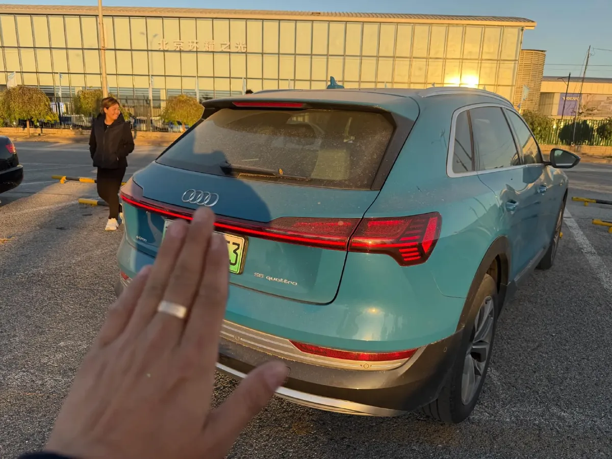 2019 Audi e-tron 2AT BEV 95KWH,autocango,china used car exporter,china ev exporter,chinese used car exporter,chinese used ev exporter