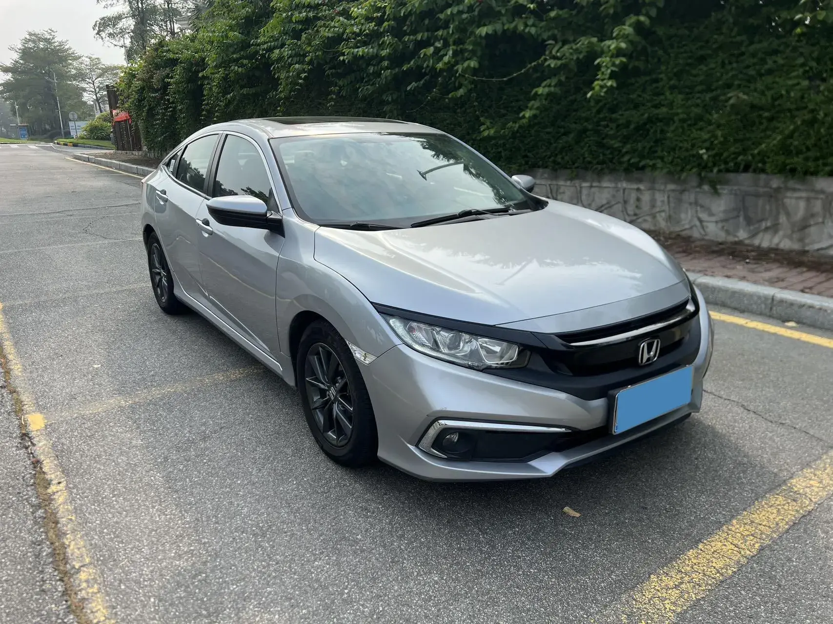 2019 HONDA CIVIC thumbnail 3