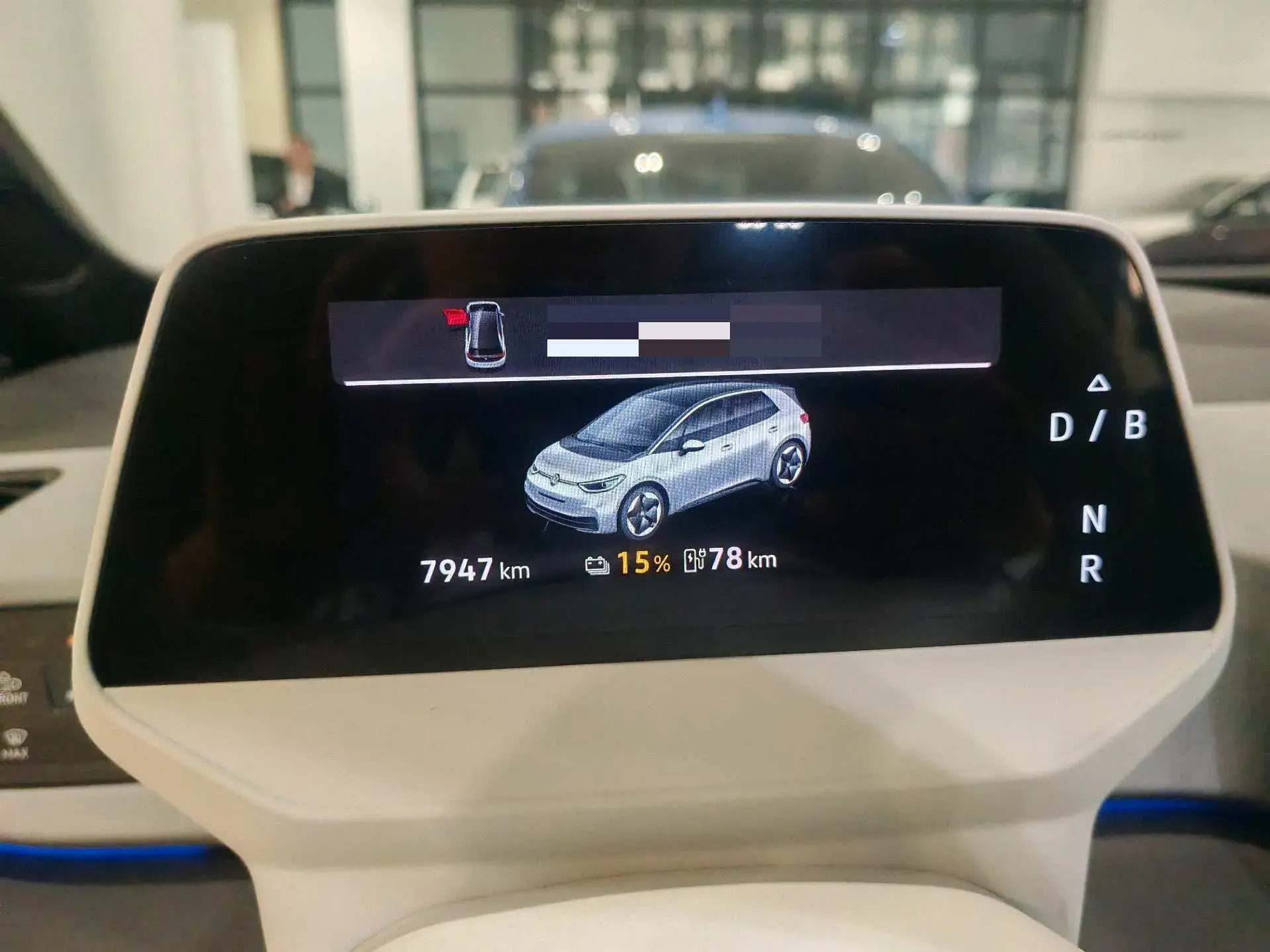 2025 VOLKSWAGEN ID.3 thumbnail 3