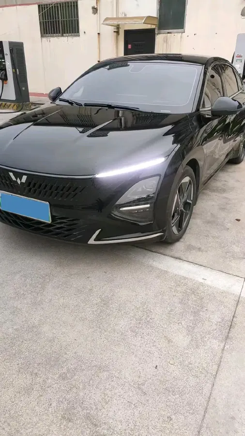 2025 BaoJun XiangJing 1.5T 143HP L4 1DHT PHEV