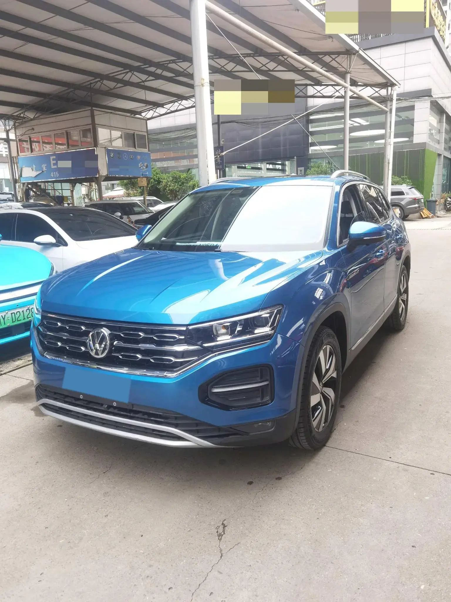 2019 VOLKSWAGEN TAYRON view 1