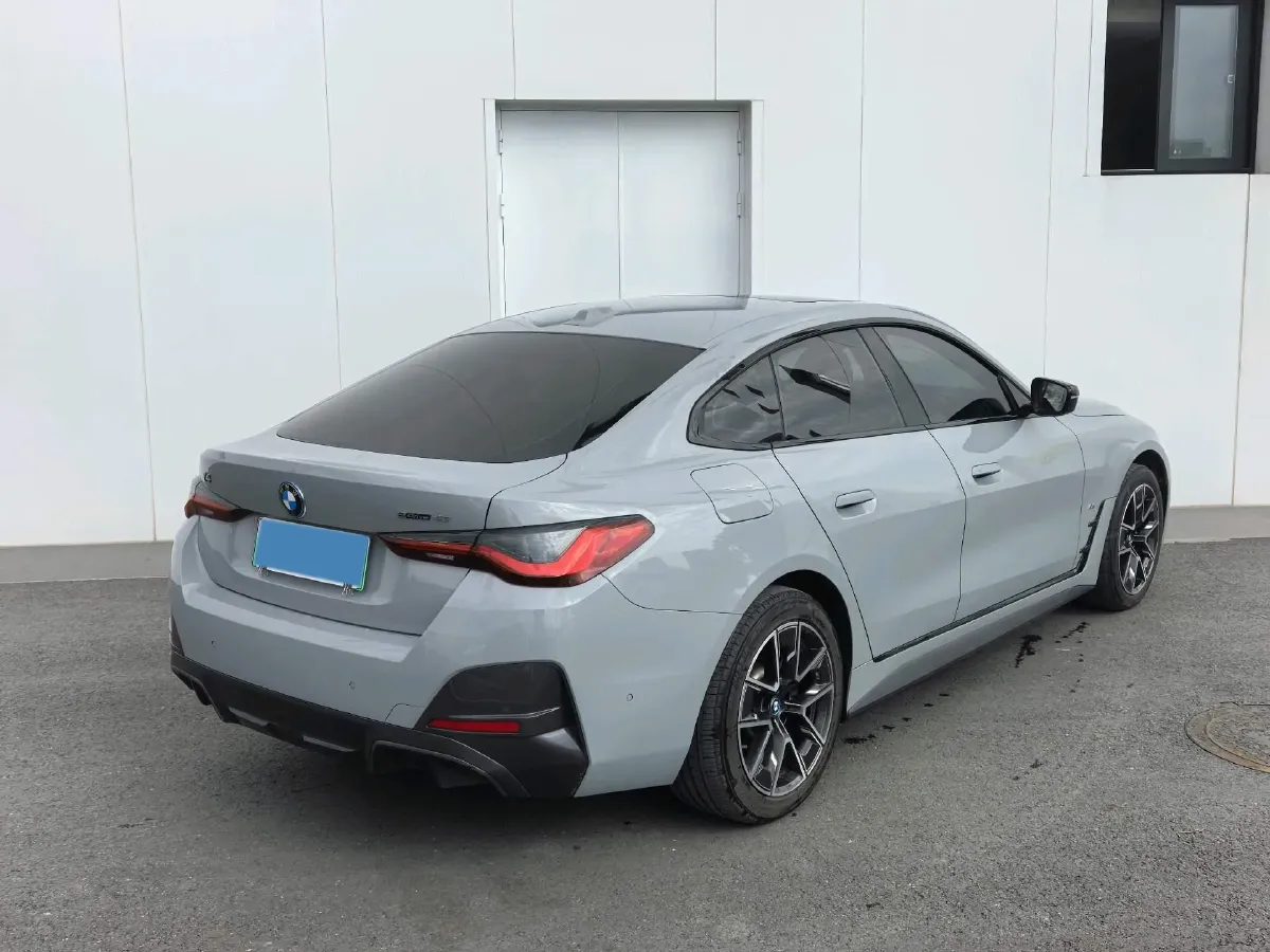 2023 BMW i4 BEV 83.9KWH,autocango,china used car exporter,china ev exporter,chinese used car exporter,chinese used ev exporter