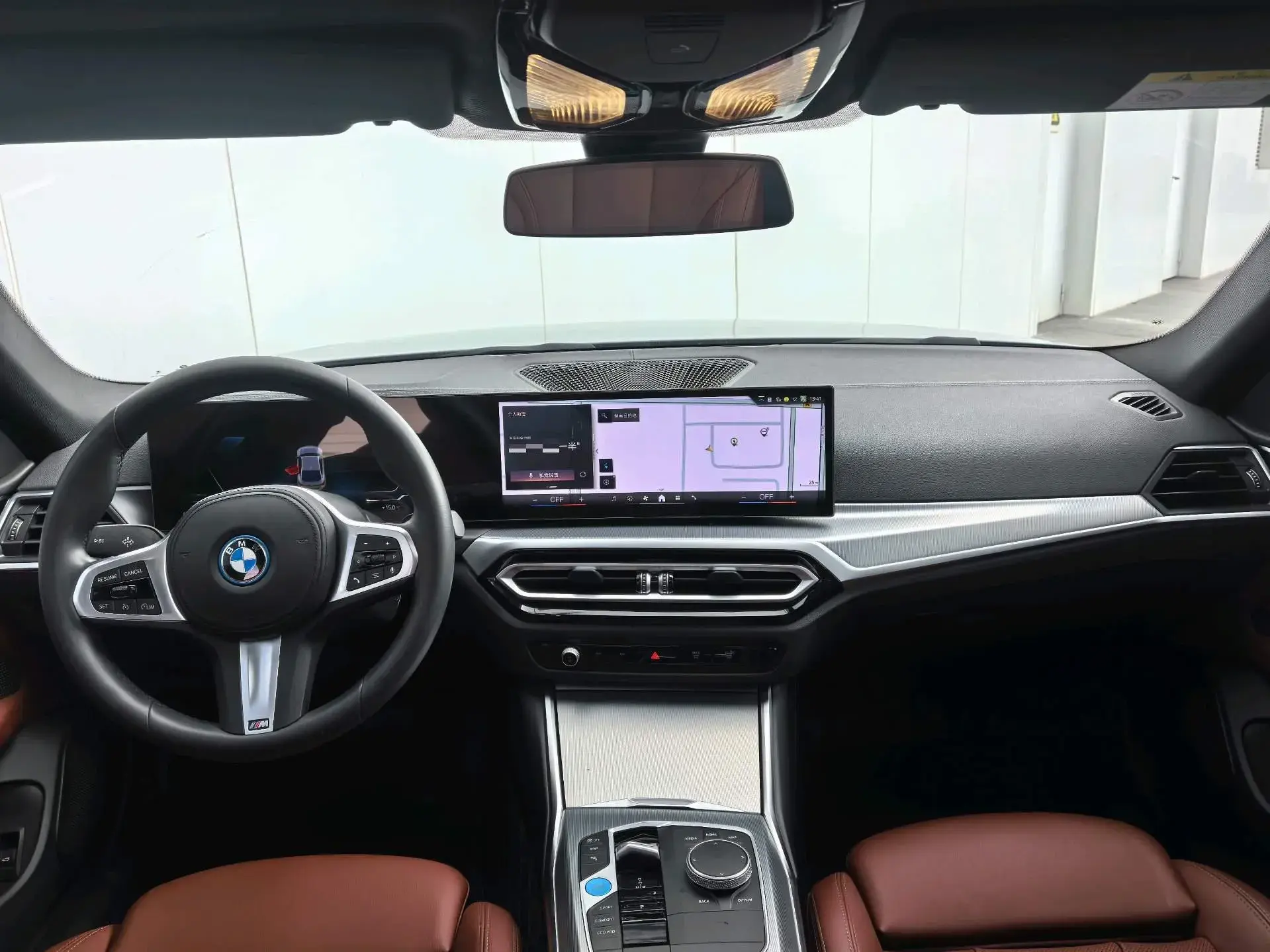 2023 BMW I4 thumbnail 3