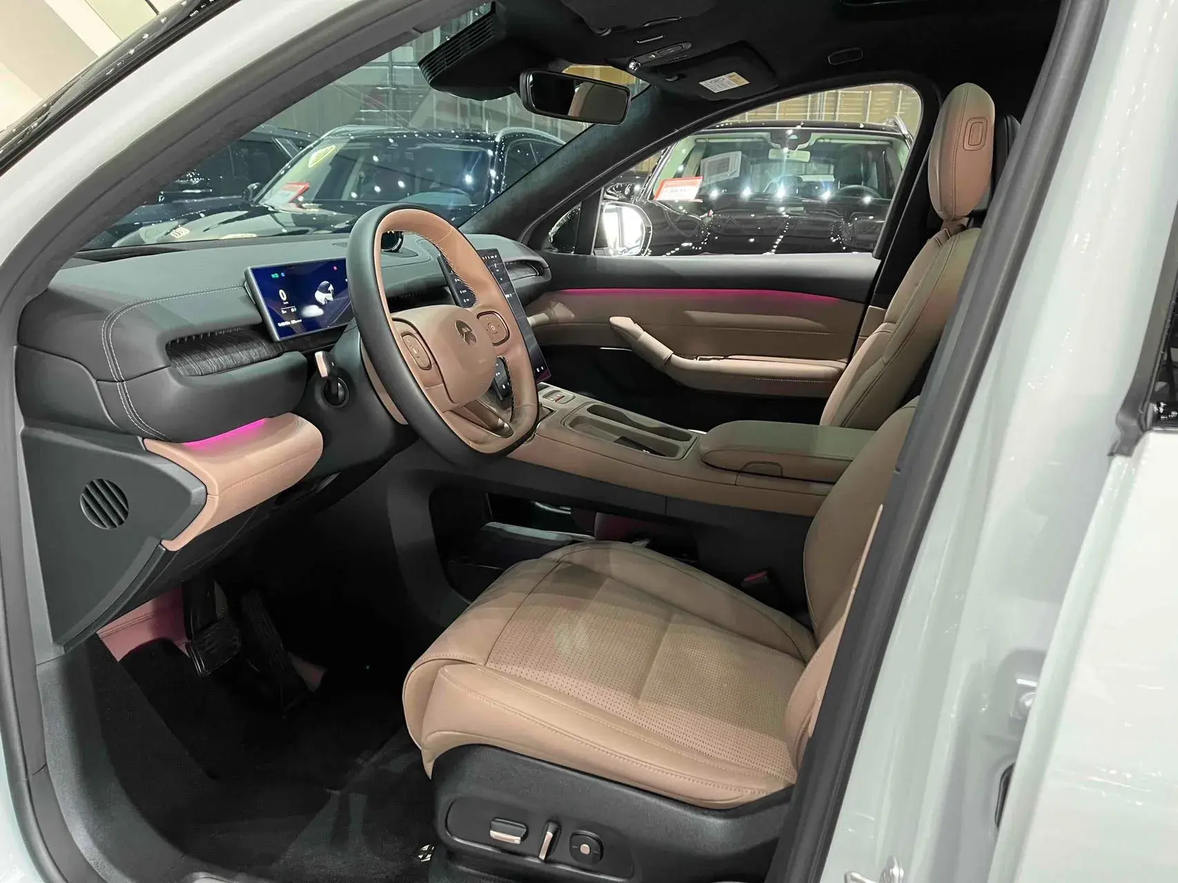 2024 NIO ES6 thumbnail 3