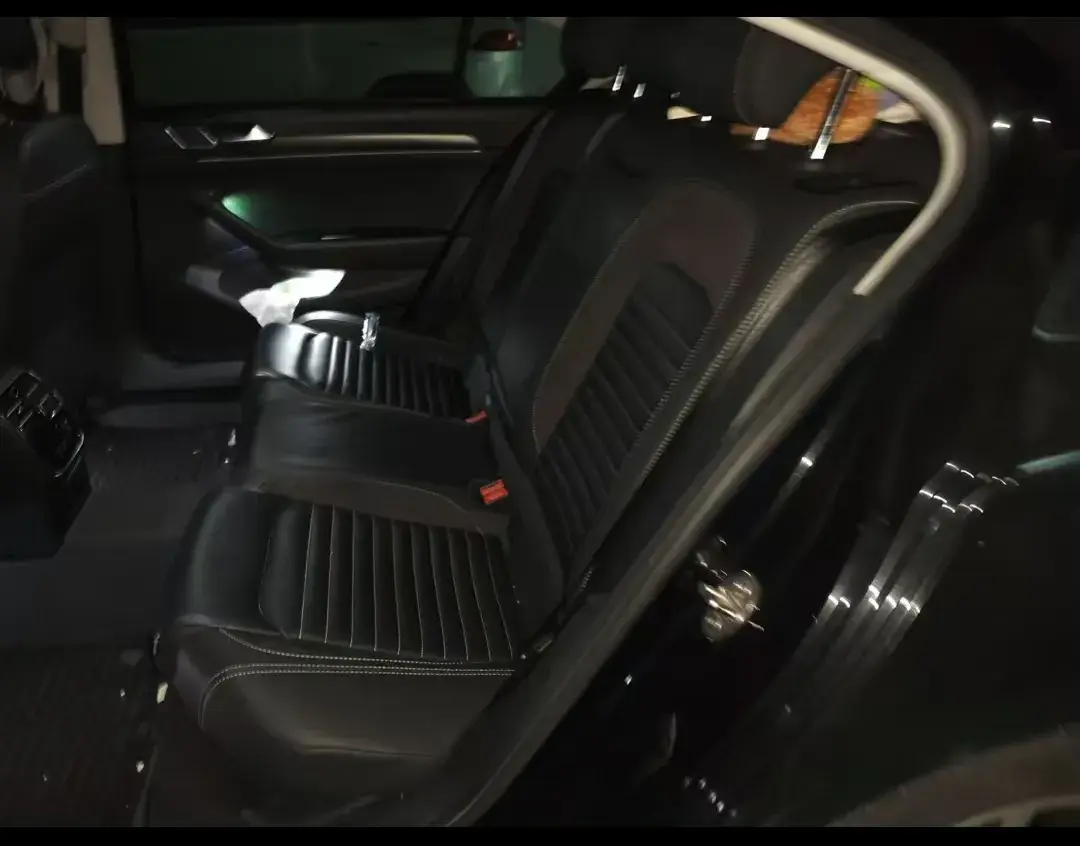 2020 VOLKSWAGEN MAGOTAN thumbnail 3