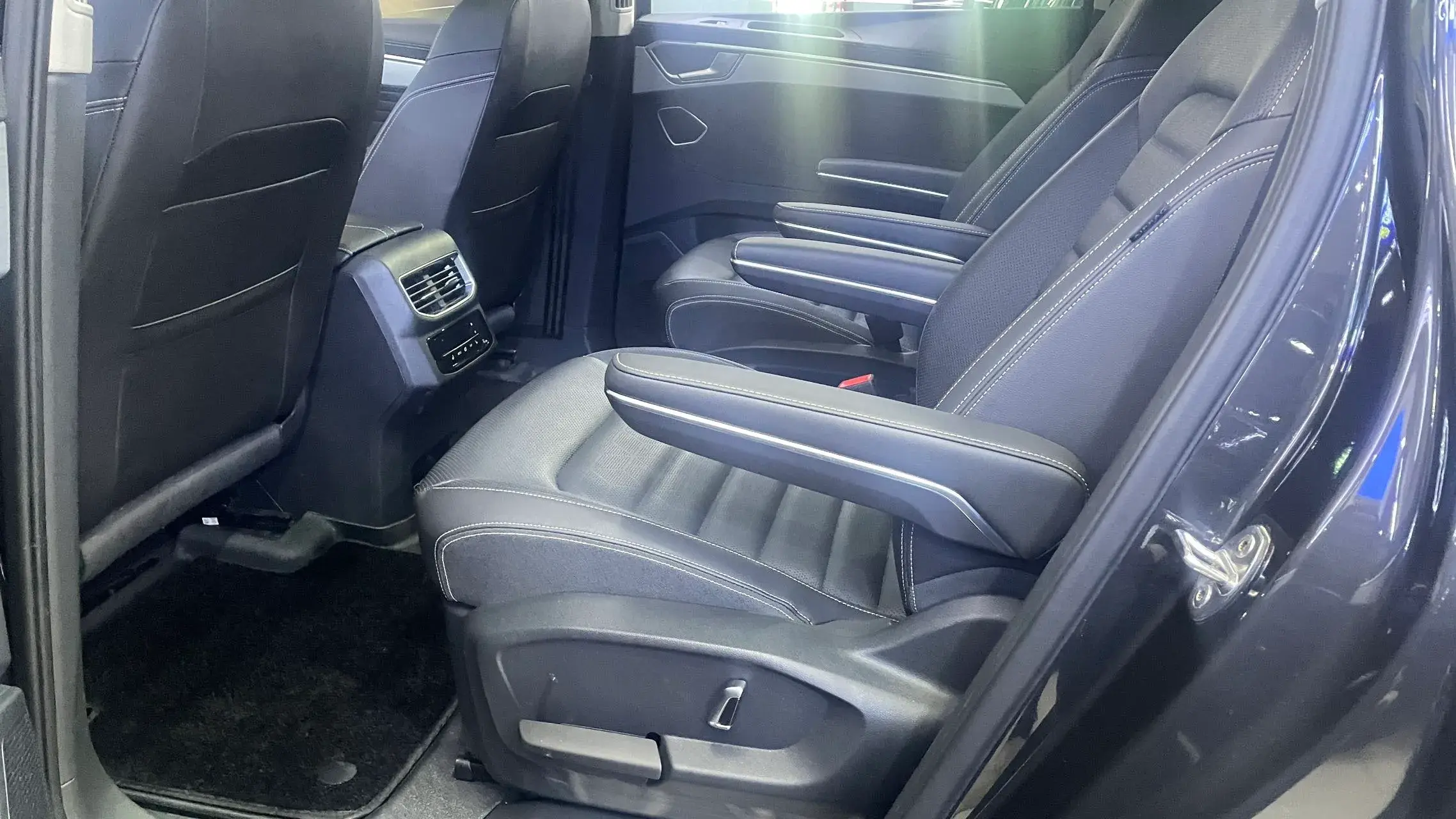 2024 VOLKSWAGEN TALAGON thumbnail 4