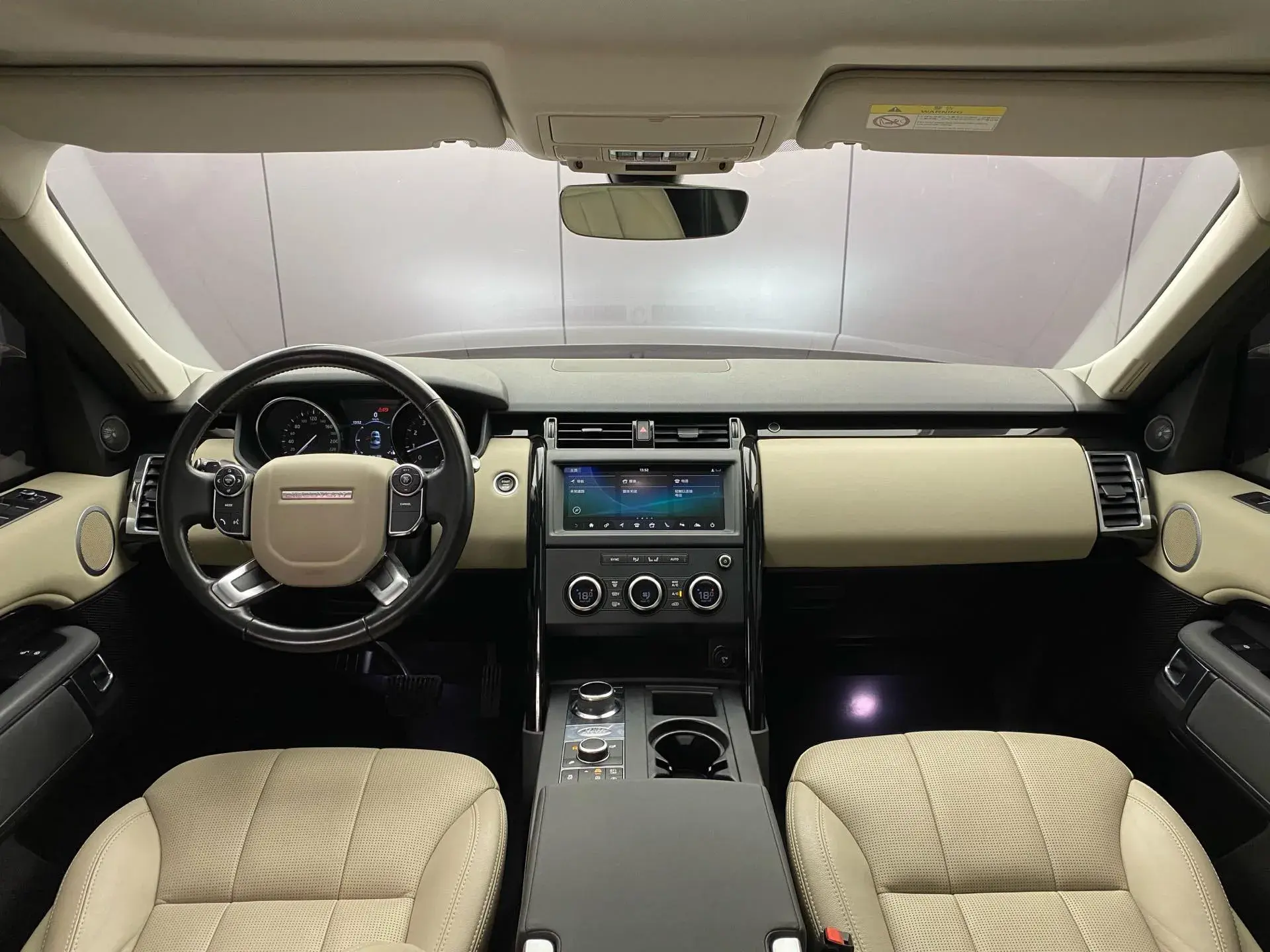 2018 LAND ROVER thumbnail 3