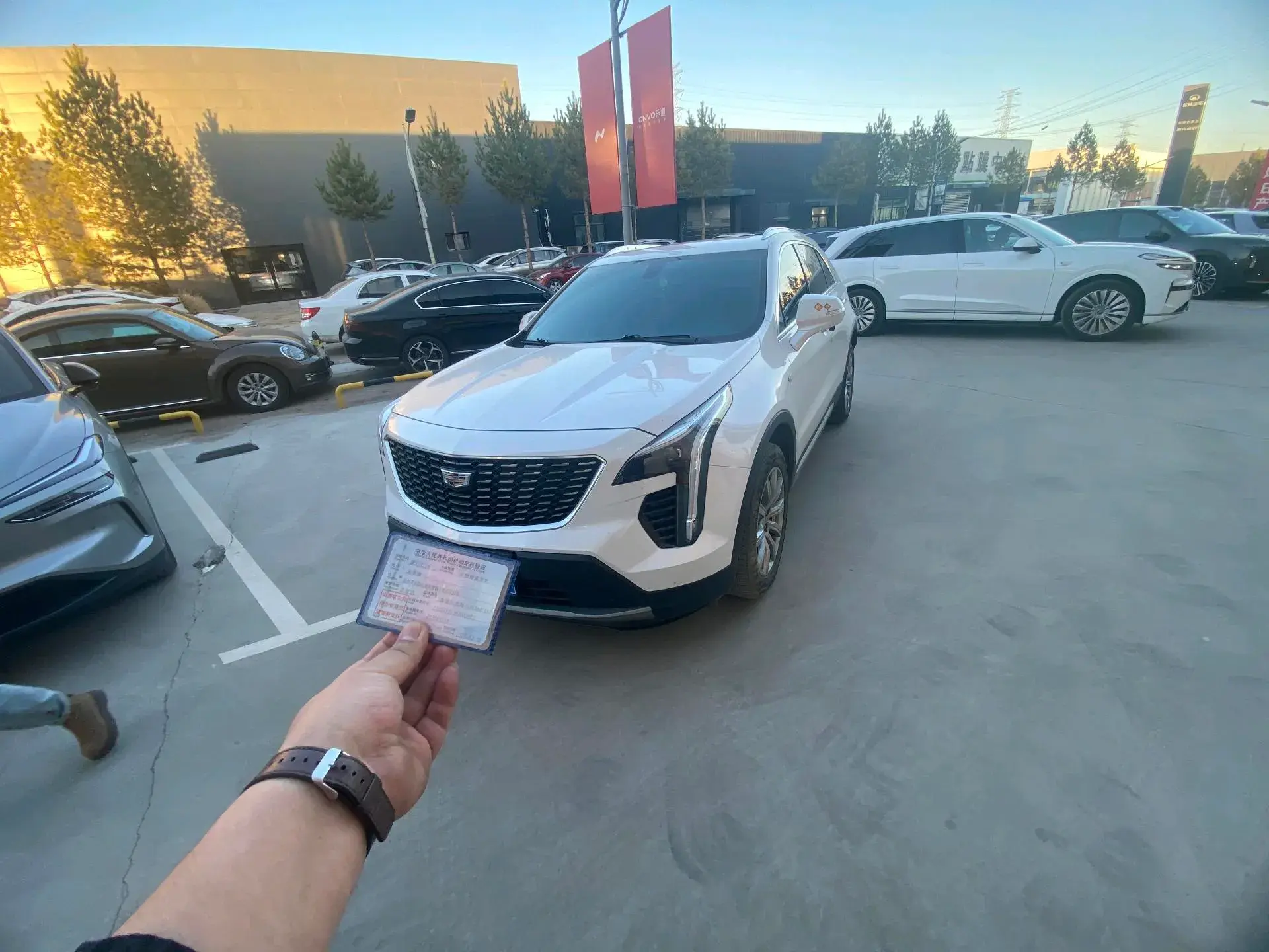 2020 CADILLAC XT4 view 1