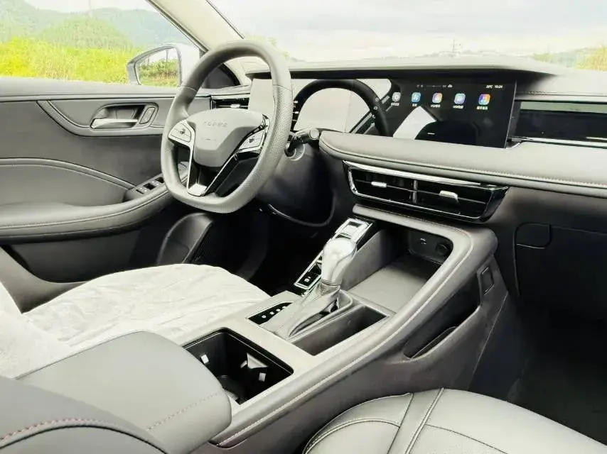 2023 ROEWE I5 thumbnail 4