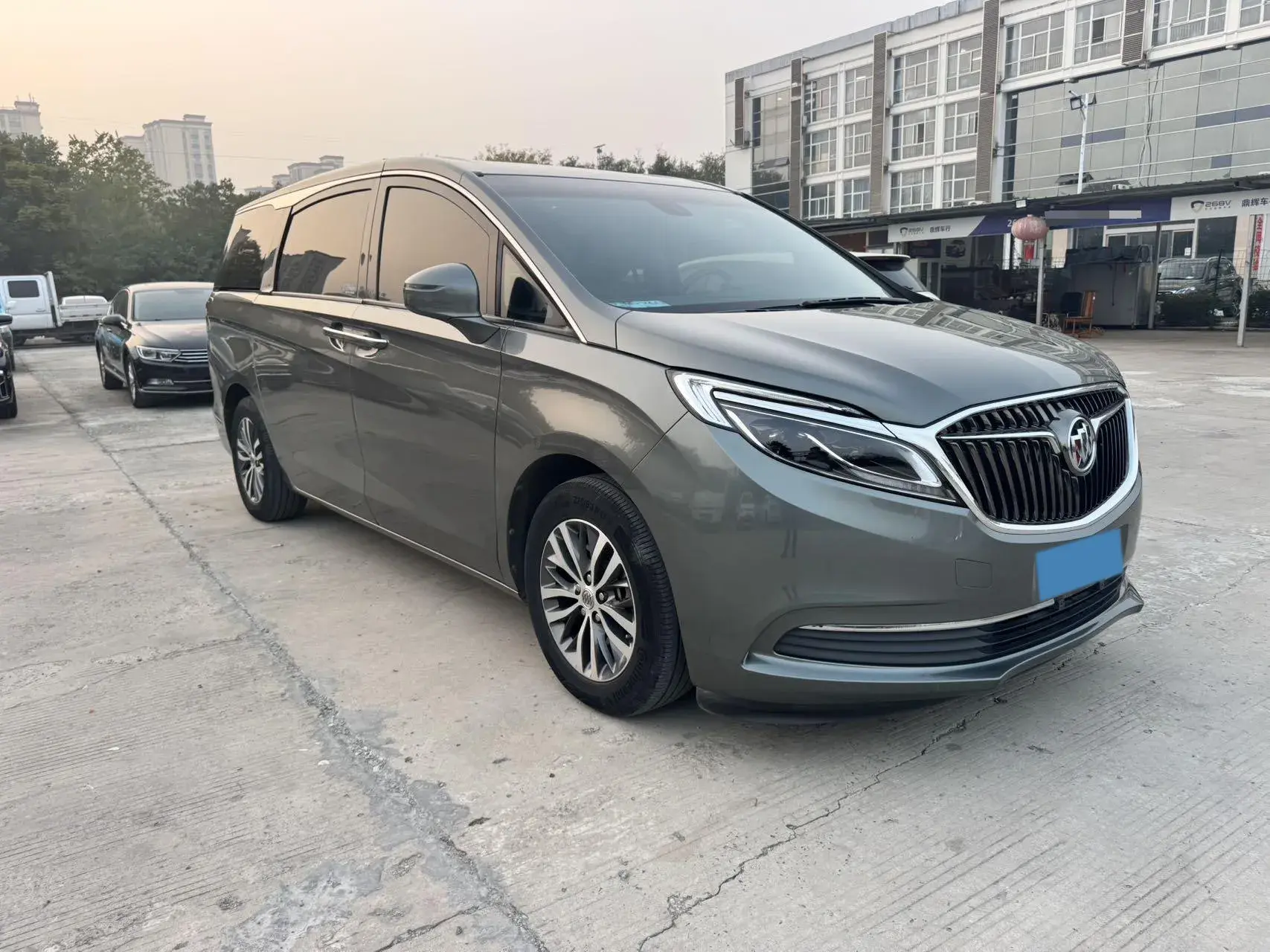 2018 BUICK GL8 thumbnail 3