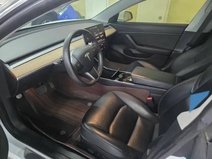 2019 TESLA MODEL thumbnail 3