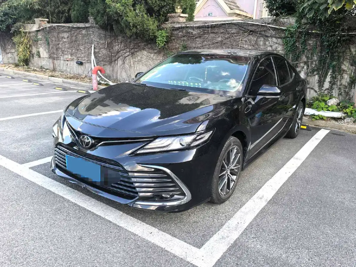 2021 Toyota Camry 2.5L 209HP L4 8AT