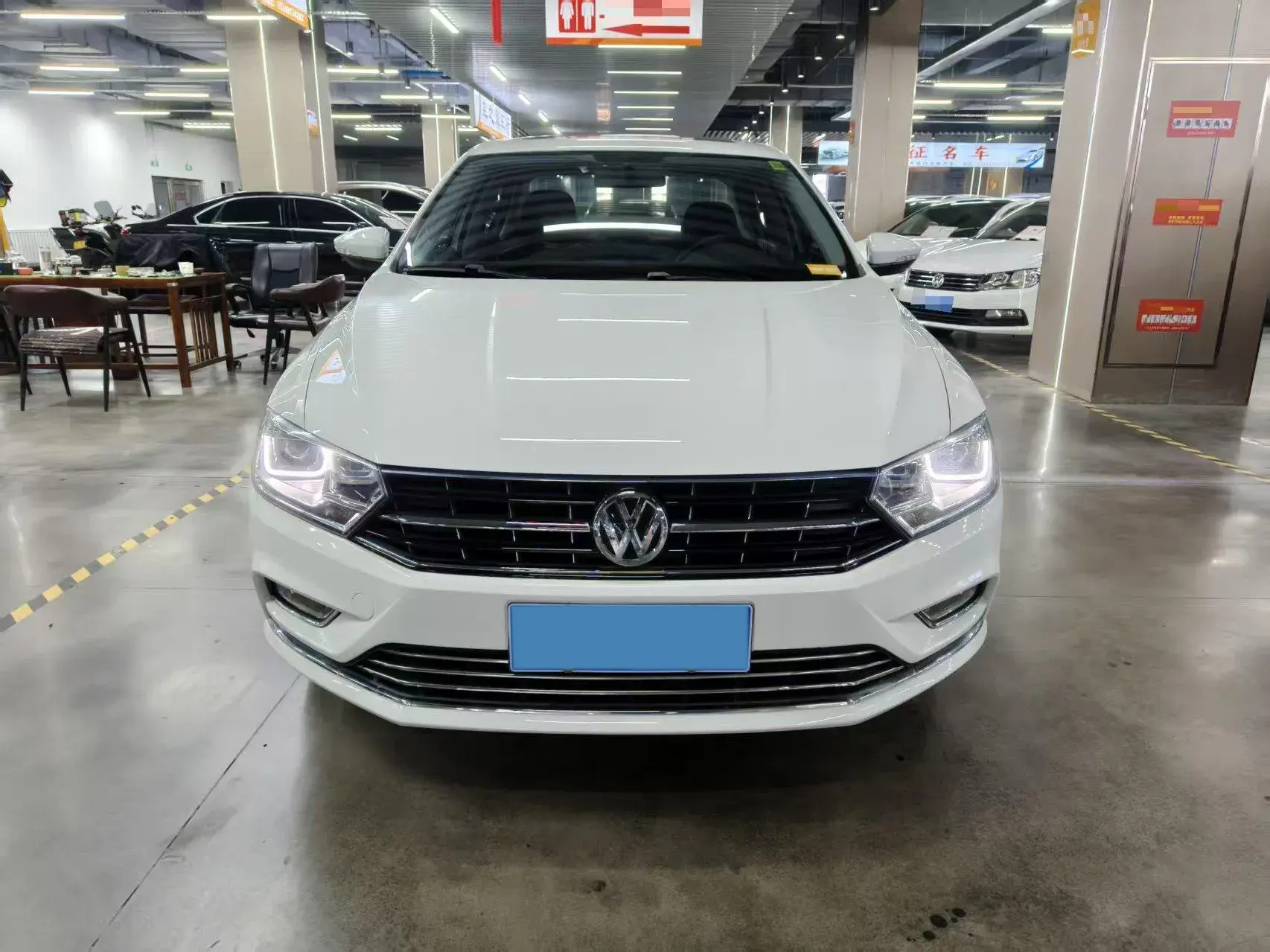2018 VOLKSWAGEN BORA thumbnail 2