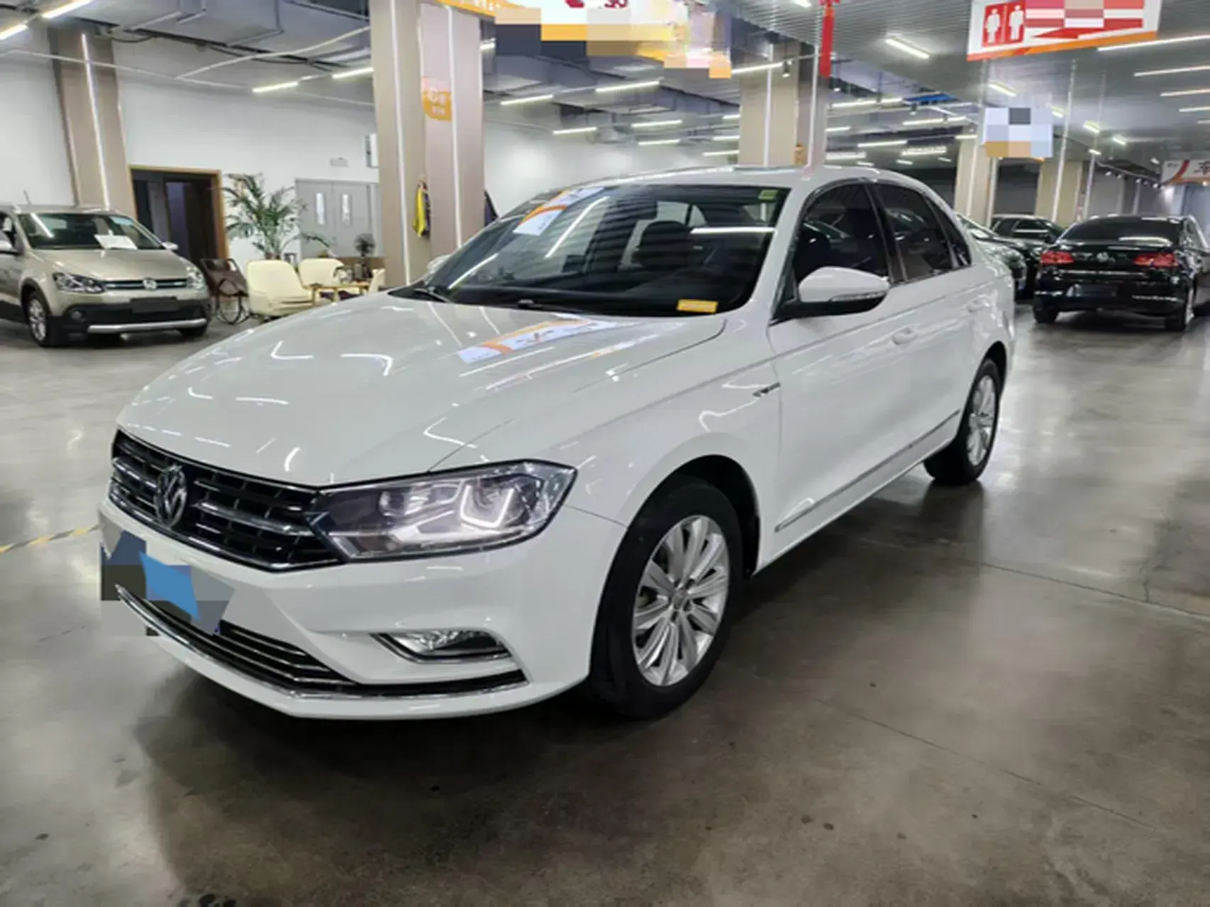 2018 VOLKSWAGEN BORA view 1