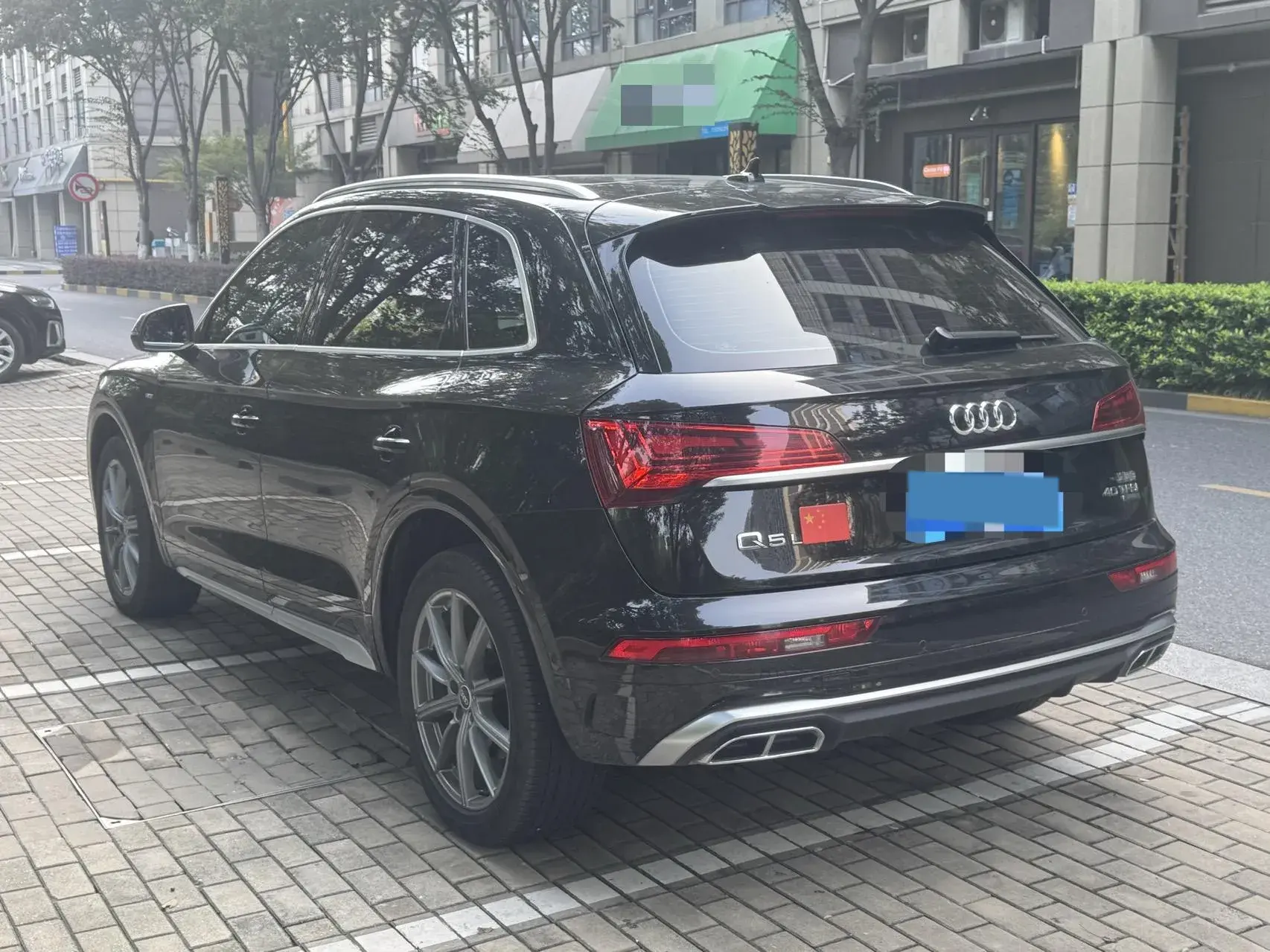 2022 AUDI Q5L thumbnail 2