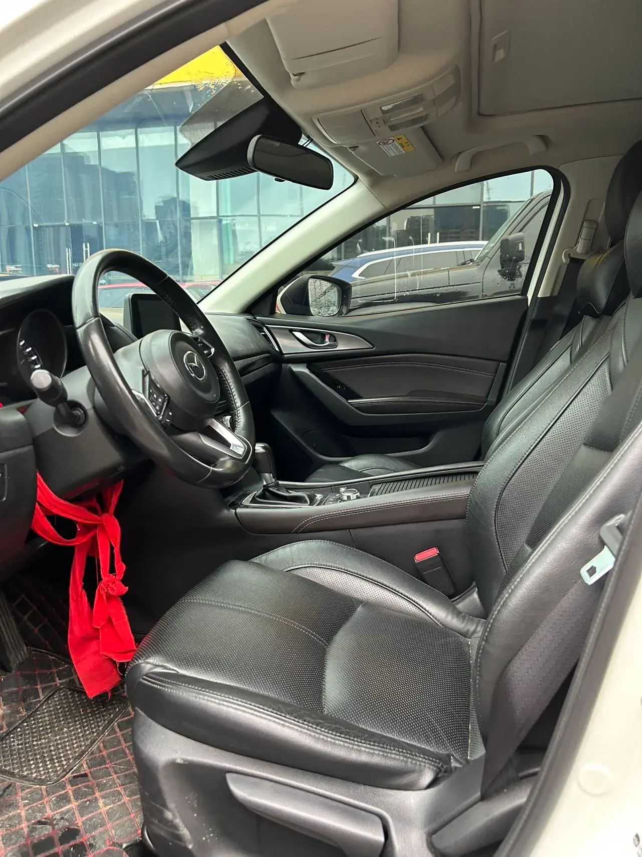 2017 MAZDA 3 thumbnail 4