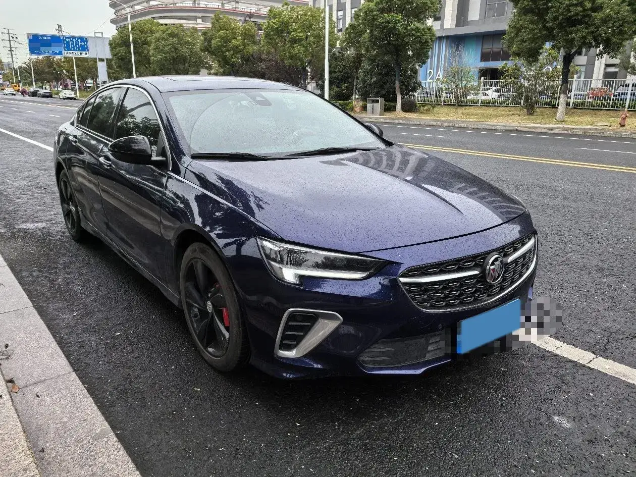 2021 BUICK REGAL thumbnail 3