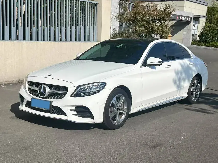 2021 MERCEDES-BENZ C view 1