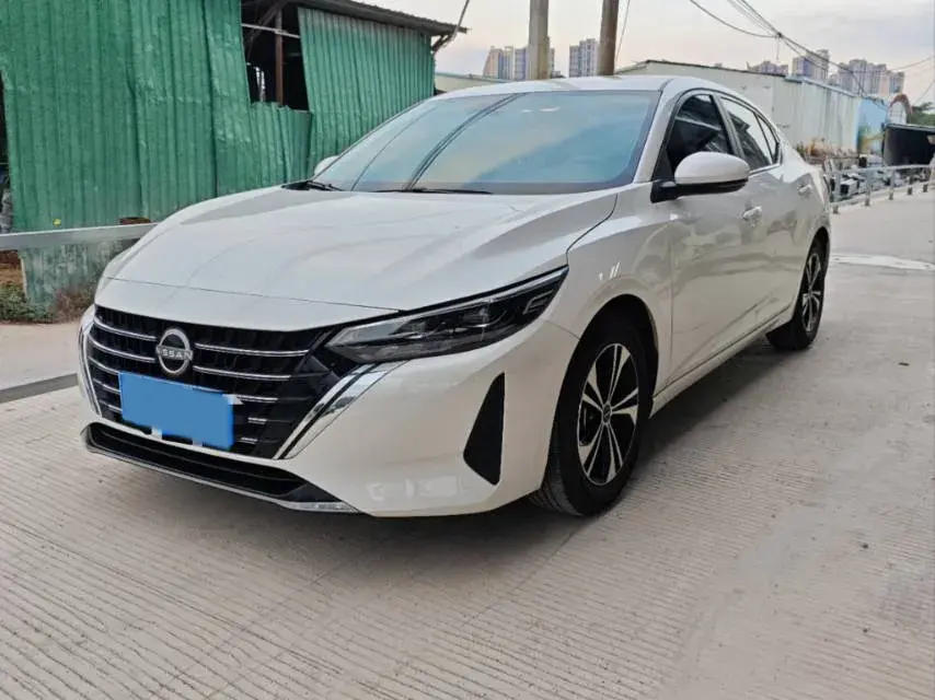 2023 NISSAN SYLPHY view 1