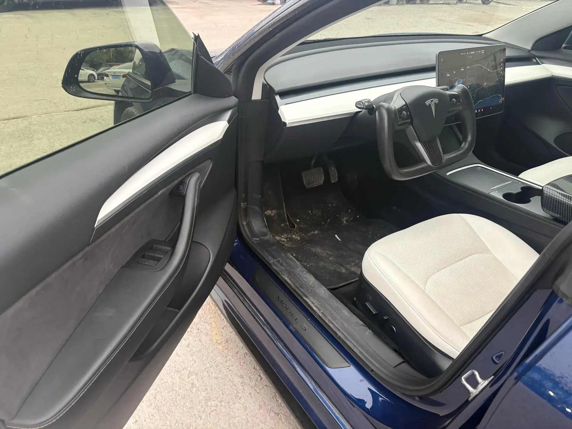 2021 TESLA MODEL thumbnail 4