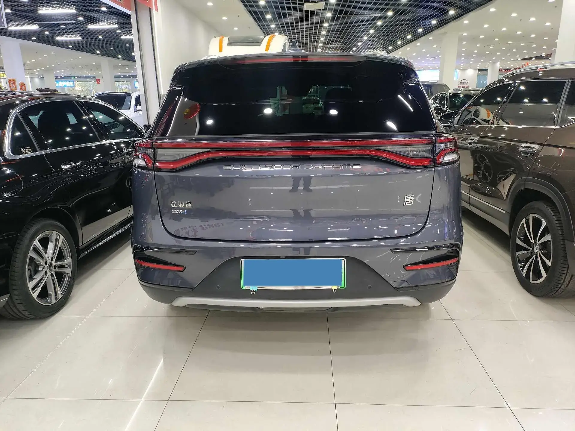 2023 BYD TANG thumbnail 4