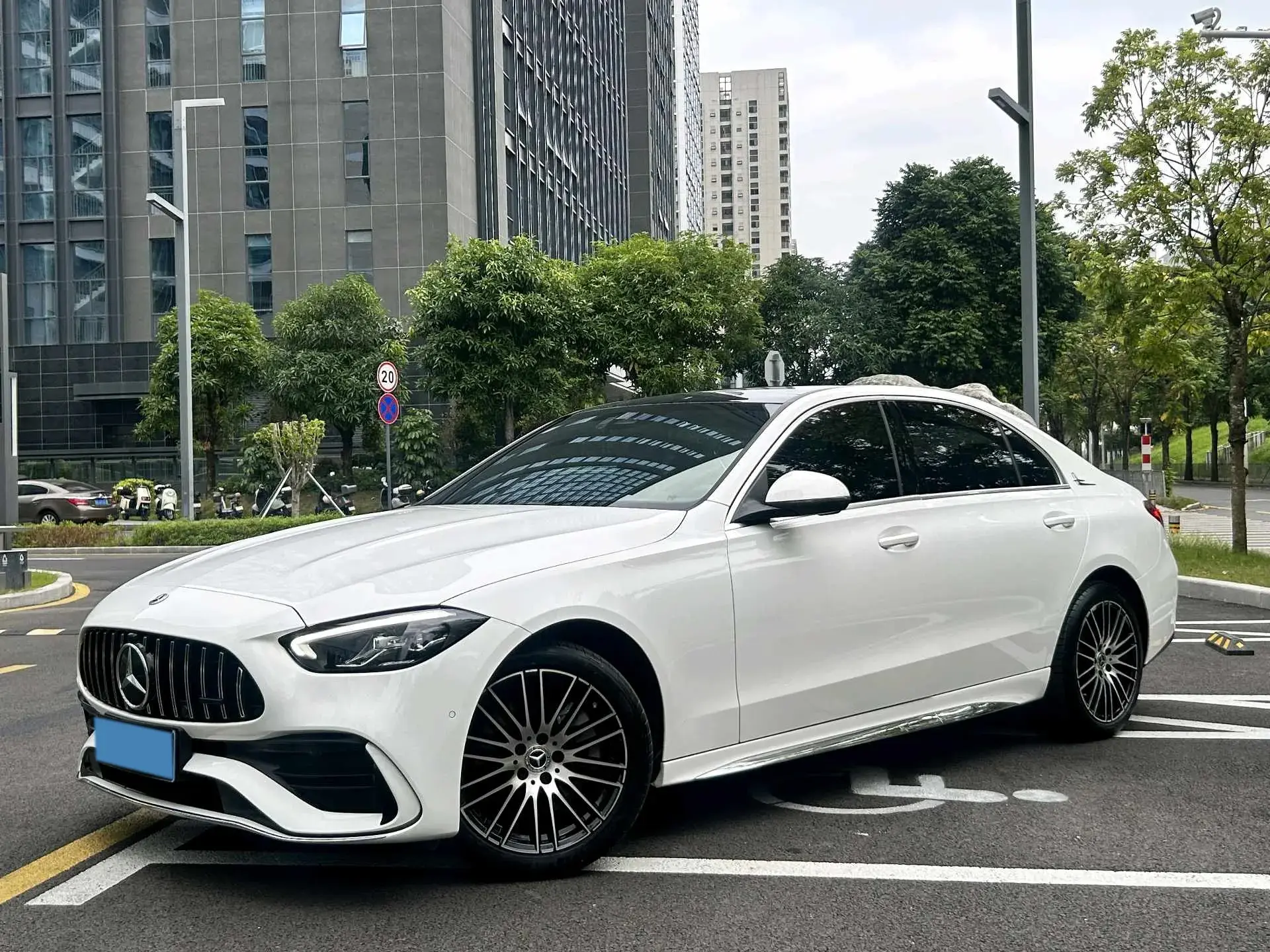 2023 MERCEDES-BENZ C view 1