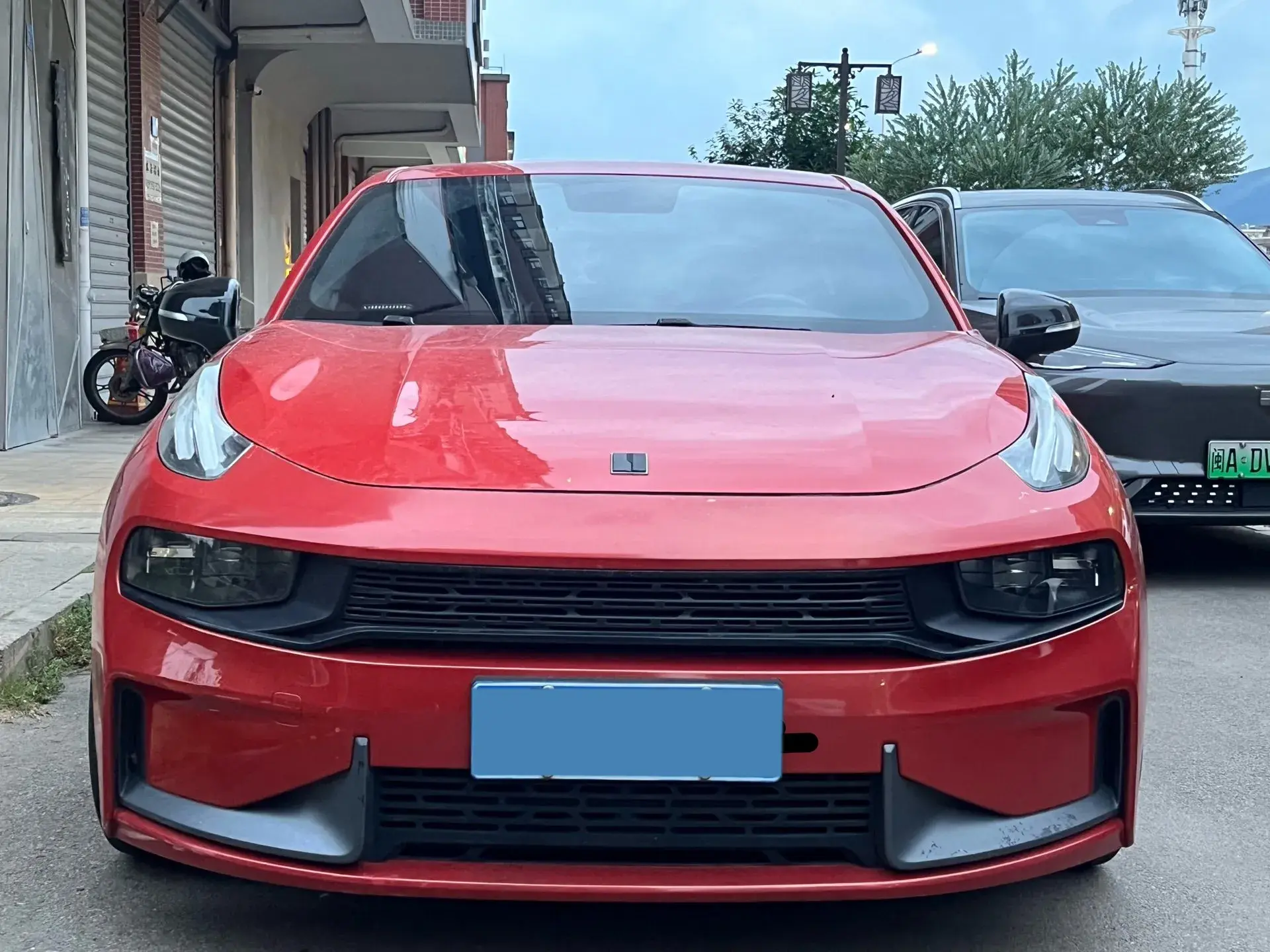 2019 LYNK&CO 03 thumbnail 2