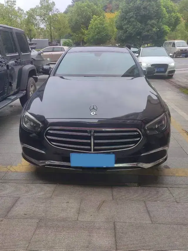 2021 MERCEDES-BENZ E thumbnail 3