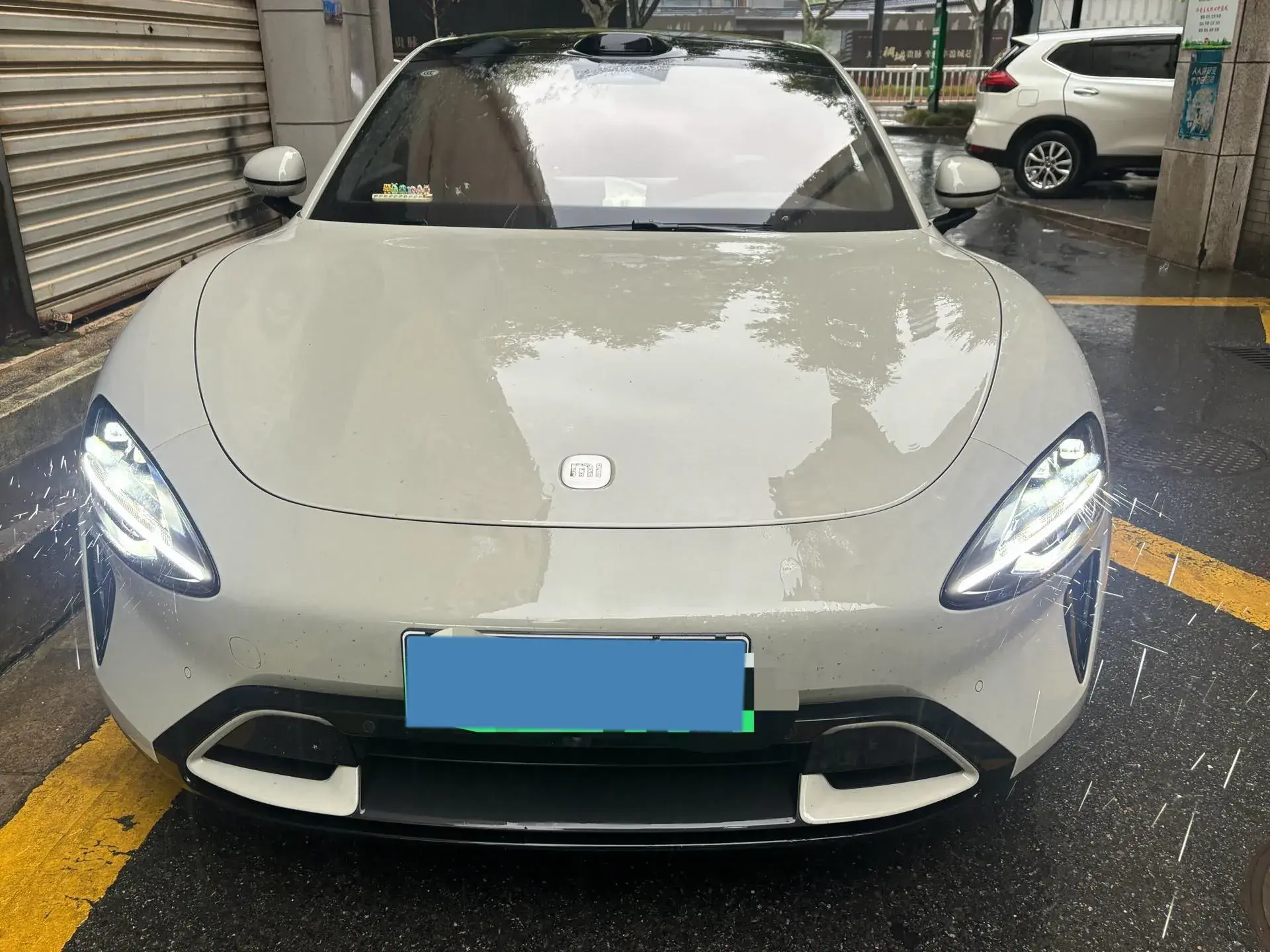 2024 MI SU7 thumbnail 2