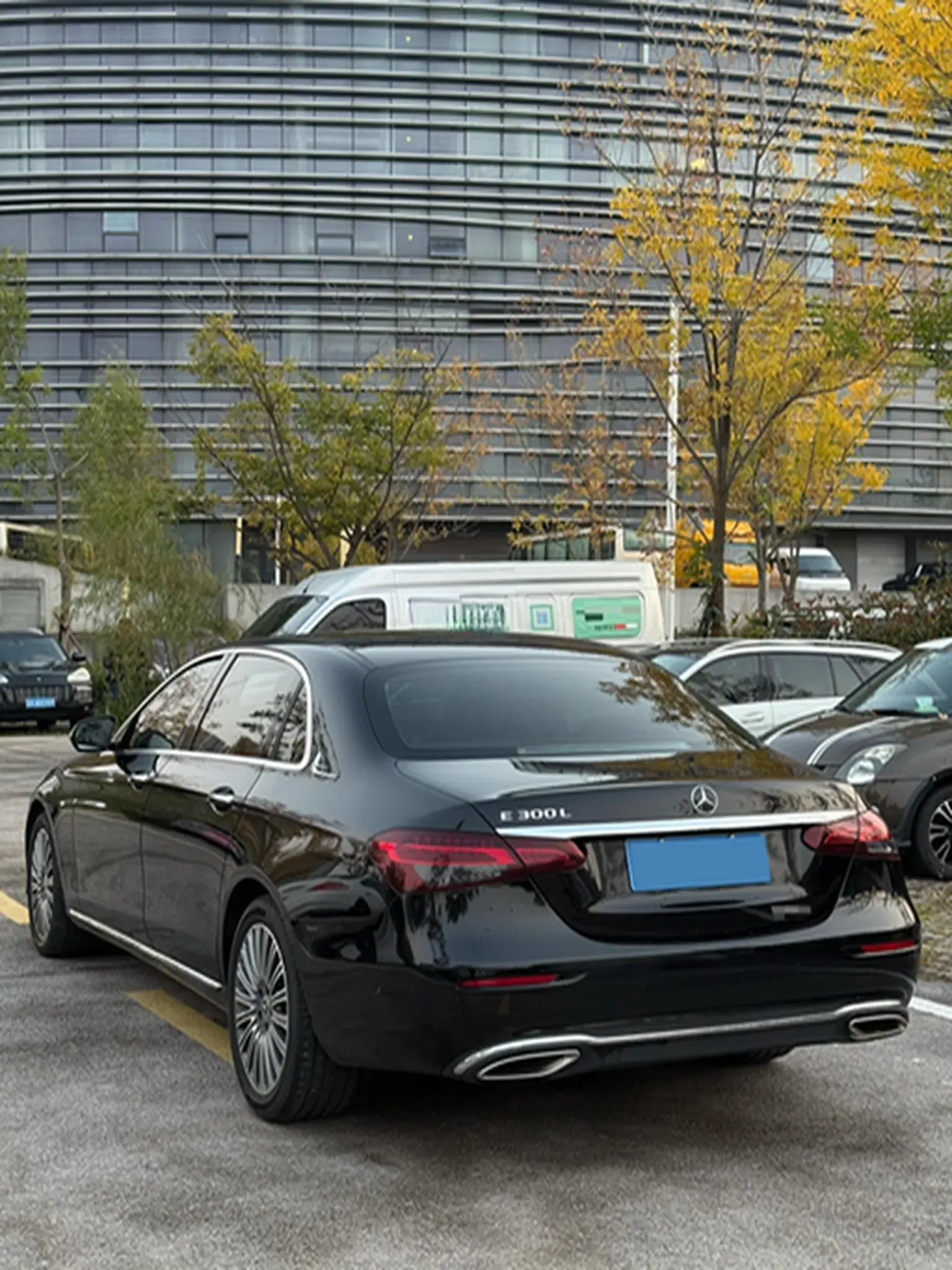 2021 MERCEDES-BENZ E thumbnail 4