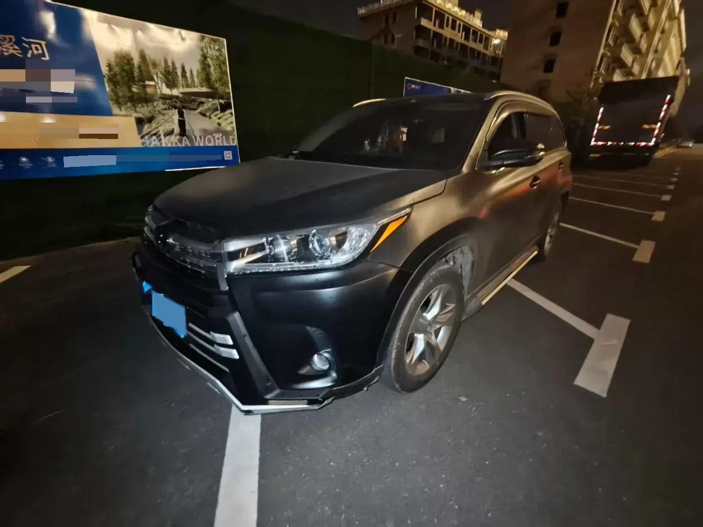 2018 TOYOTA HIGHLANDER view 1