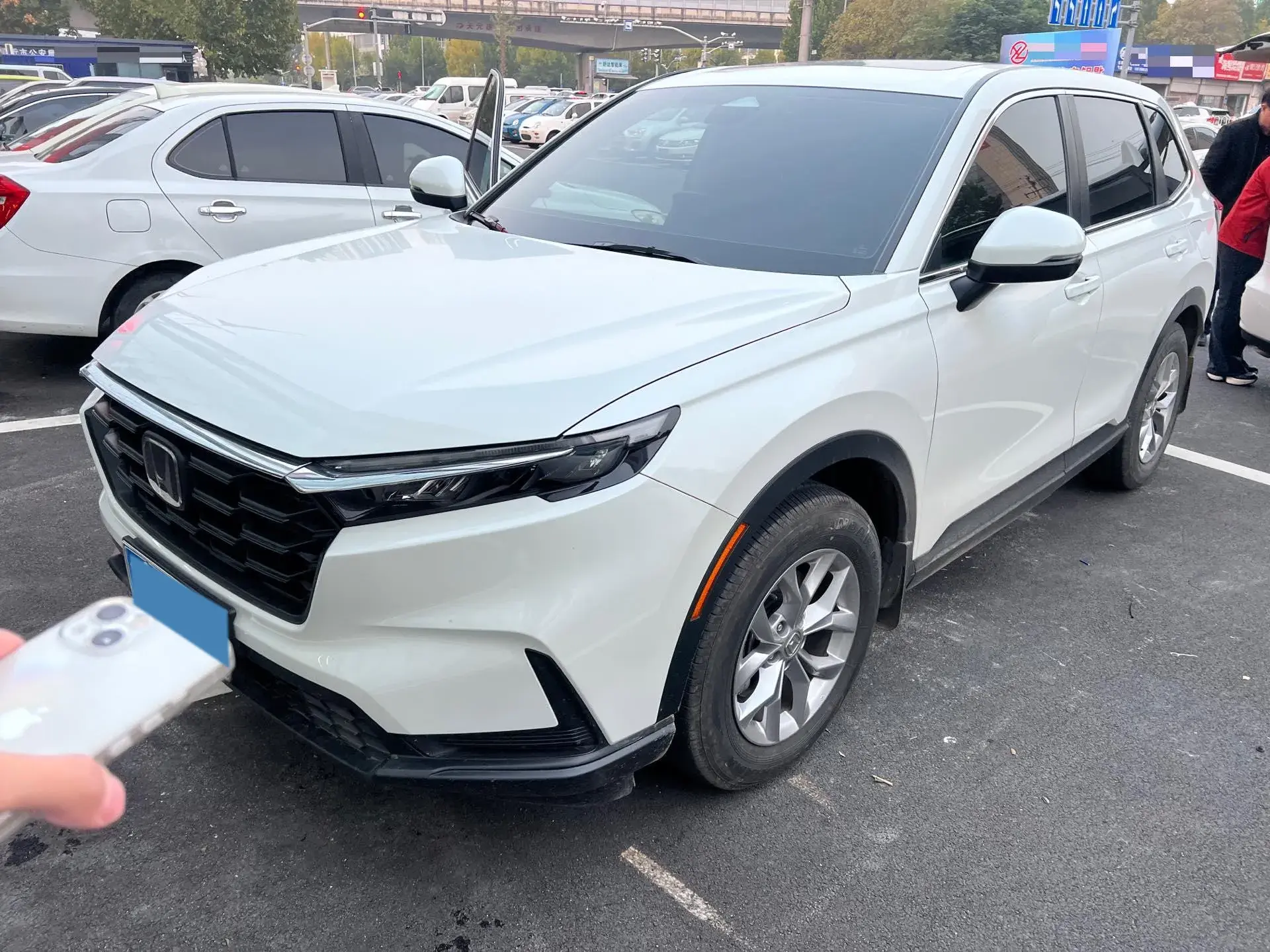 2023 HONDA CR-V view 1